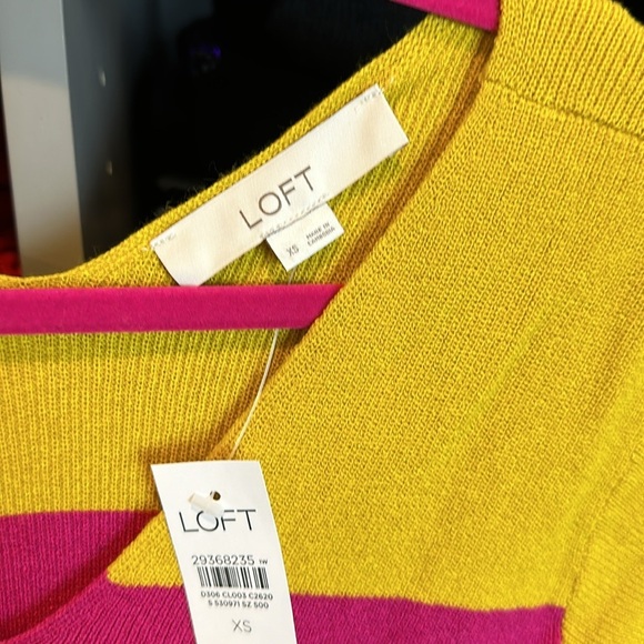 Loft multicolored striped cap sleeve v neck sweater size XS NWT​ - Picture 2 of 3